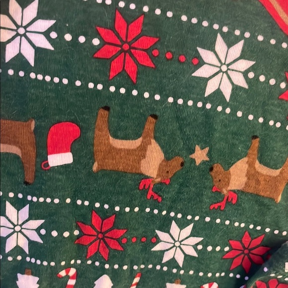 ⭐️Carter's Green and Red Holiday Pajama Set - Picture 2 of 6
